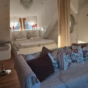 Apartment Mitten Im Schoenen Frankenland, Buchbrunn
