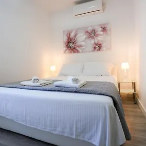 Kaya Prime Location In Old Town Apartment Zadar